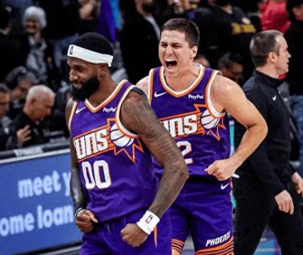 爱奇艺视频-33中5！格林成太阳累赘，排队给火箭道歉，斯通下了一盘大棋